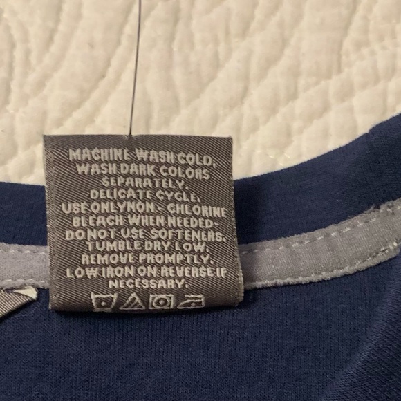 Eddie Bauer Men's Navy Crewneck Sweater - Picture 7 of 8